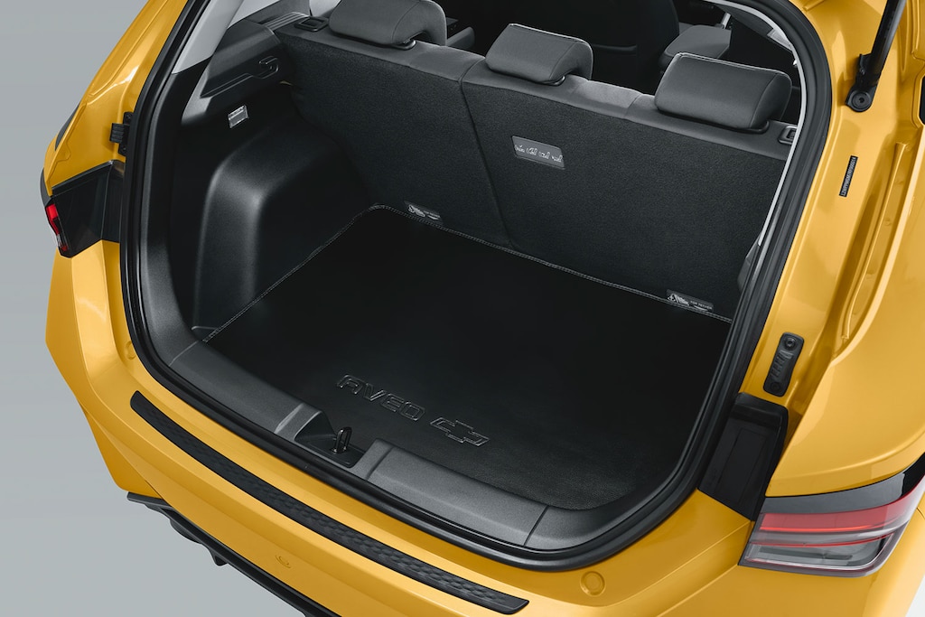 Accesorios internos de protección: tapete de vinil para cajuela para tu auto tipo sedán Chevrolet Aveo 2025