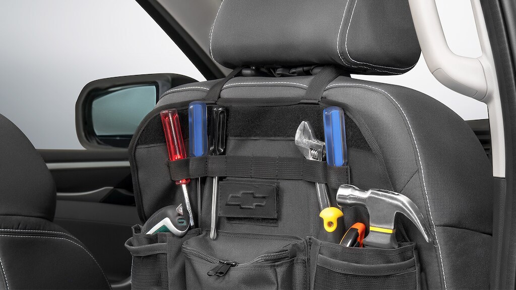 Mejora la comodidad de Chevrolet S10 Max 2024, camioneta pickup 4 cilindros con accesorios interiores disponibles para ella